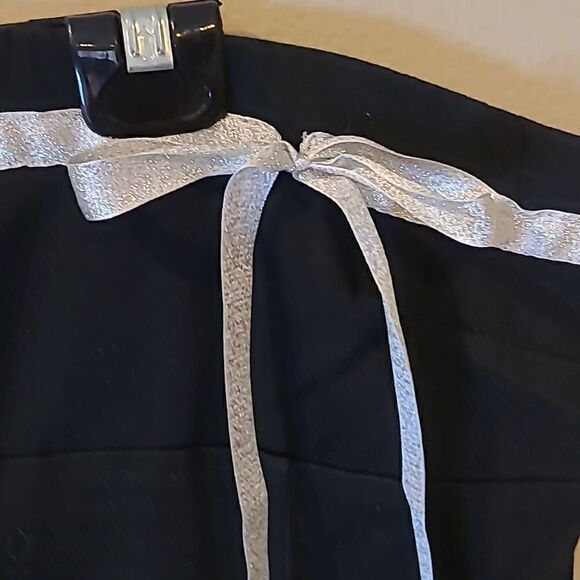 Strapless Black dress w Silver Ribbon - Picture 4 of 6